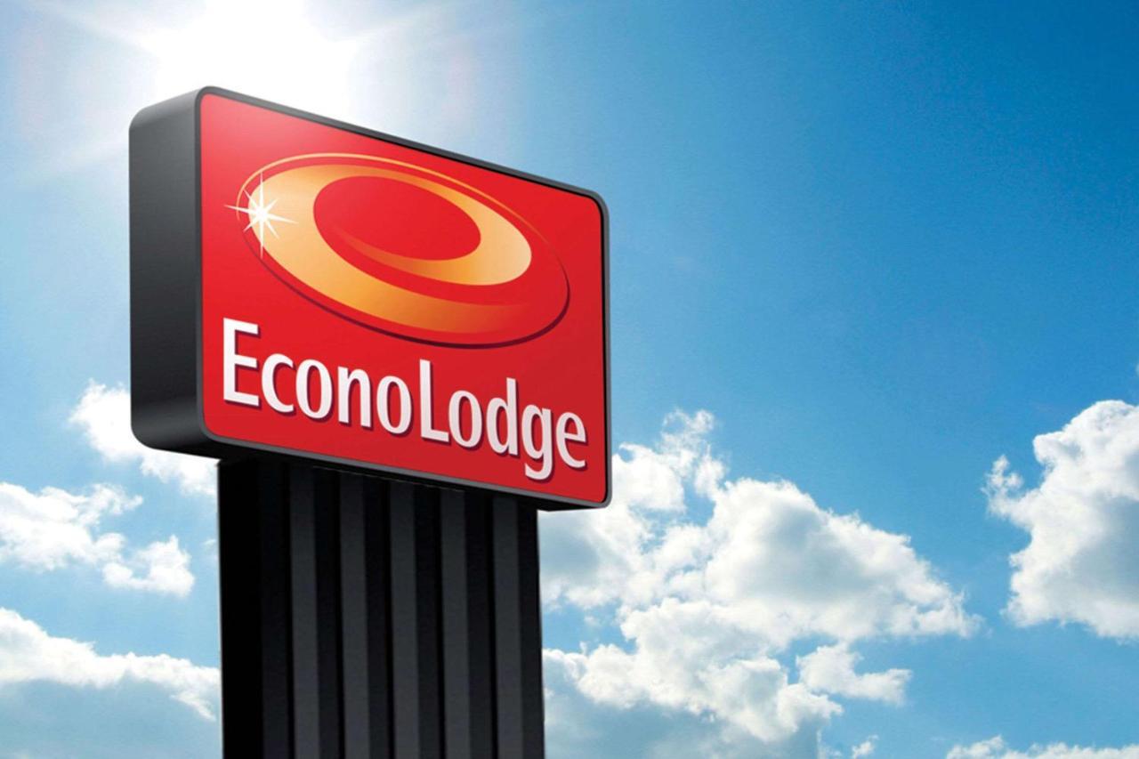 Econo Lodge Russellville Buitenkant foto