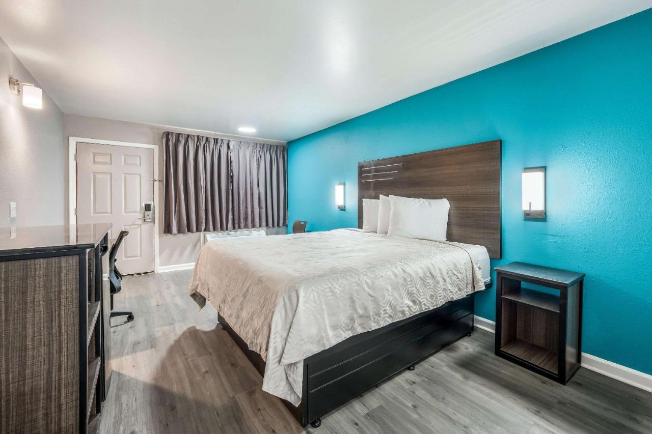 Econo Lodge Russellville Buitenkant foto